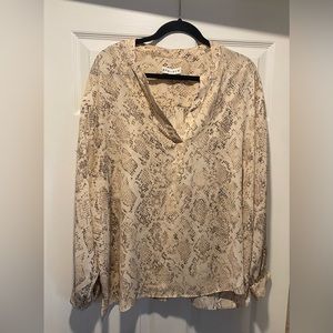 Ava & Viv Snakeprint Blouse Size 2X